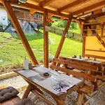 Bosnian Pyramid Glamping * Visoko