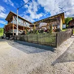 Bosnian Pyramid Glamping Parque de Campismo