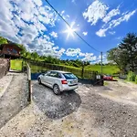 Parque de Campismo Bosnian Pyramid Glamping Visoko