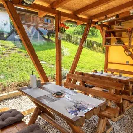 Bosnian Pyramid Glamping * ויסוקו