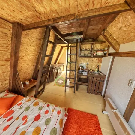 Bosnian Pyramid Glamping * Visoko