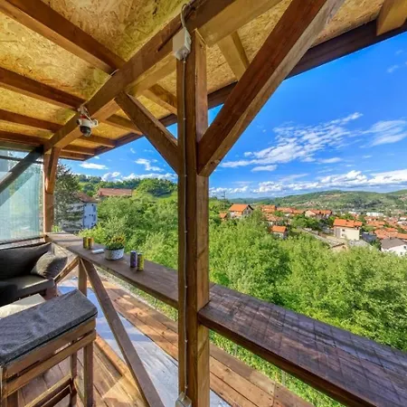 Bosnian Pyramid Glamping فيسوكو