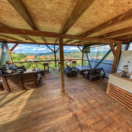 Bosnian Pyramid Glamping Parque de Campismo *