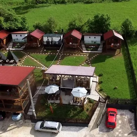 Bosnian Pyramid Glamping Campingplads