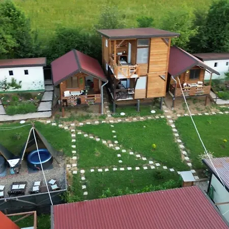 Bosnian Pyramid Glamping *