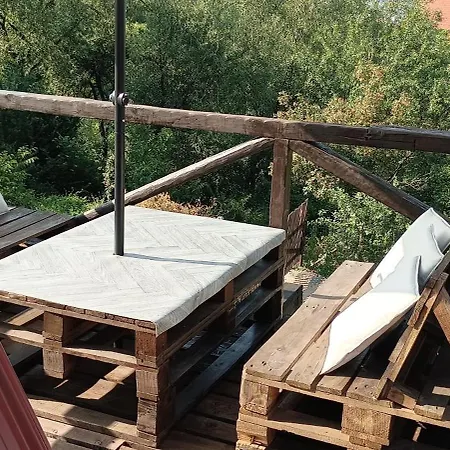 Bosnian Pyramid Glamping فيسوكو