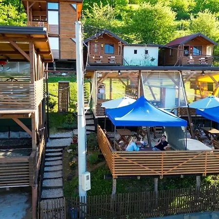 Bosnian Pyramid Glamping Kamp