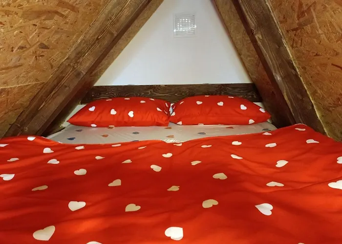 Bosnian Pyramid Glamping Kemping *