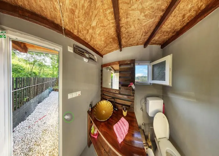 Bosnian Pyramid Glamping