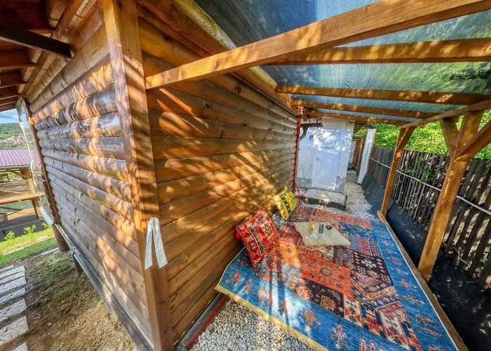 Bosnian Pyramid Glamping Kemping